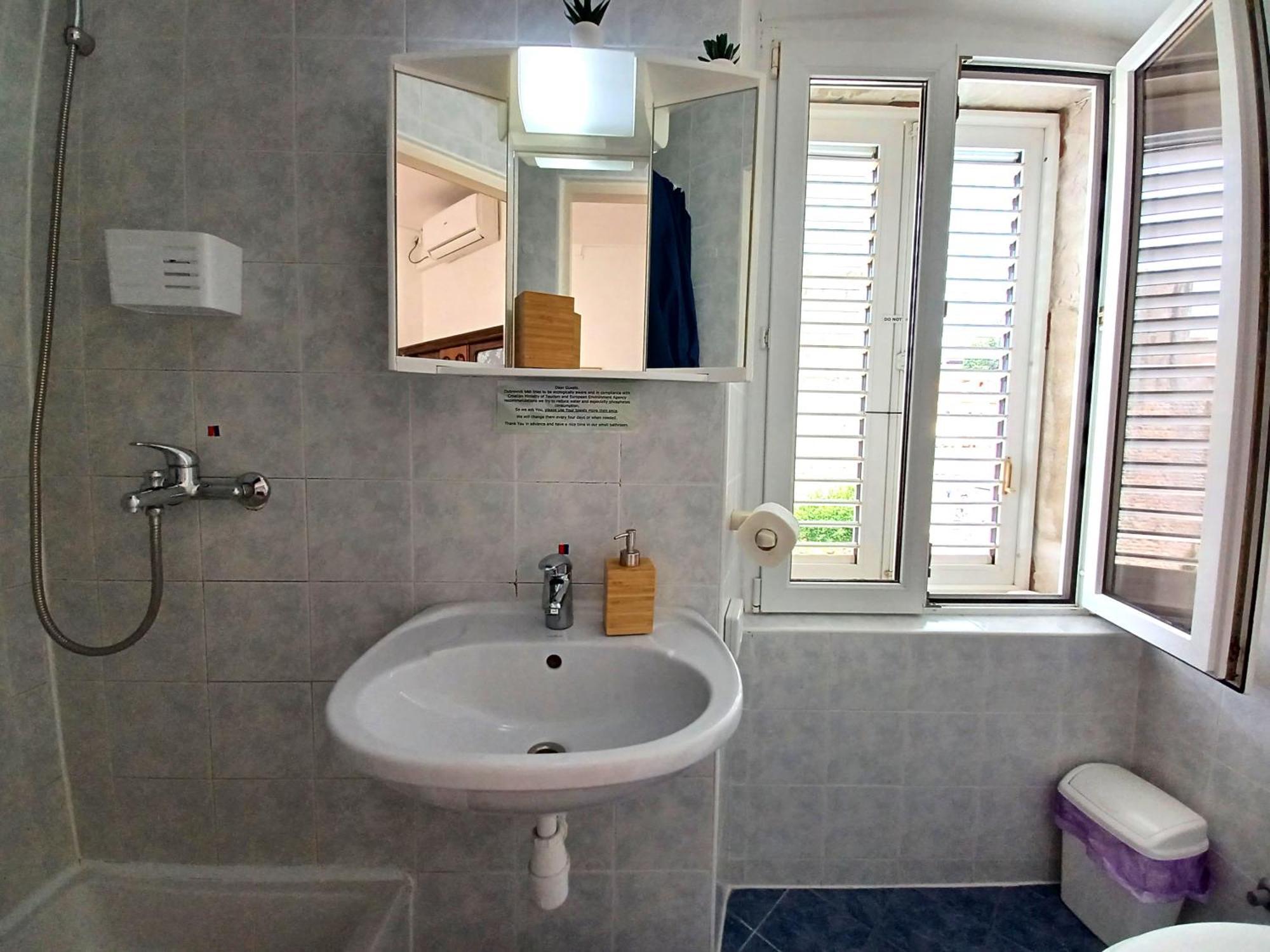 Guest house Old Town Gate 3*